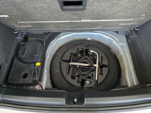 Volkswagen Polo hatch 1.0TSI R-Line - Image 9
