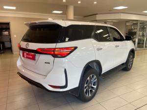 Toyota Fortuner 2.4GD-6 4x4 - Image 2