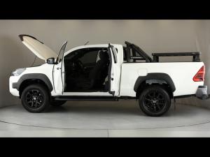 Toyota Hilux 2.8GD-6 Xtra cab Legend auto - Image 11