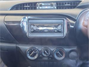Toyota Hilux 2.0 single cab S (aircon) - Image 10