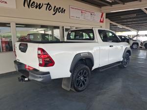 Toyota Hilux 2.8GD-6 Xtra cab Legend auto - Image 2
