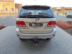 Toyota Fortuner 3.0D-4D 4x4 - Image 5