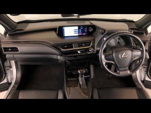 Lexus UX 200 EX - Image 6
