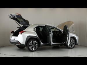 Lexus UX 200 EX - Image 16