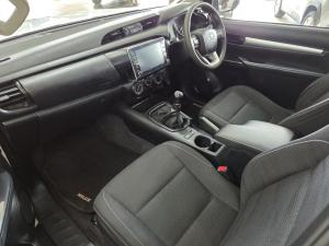 Toyota Hilux 2.4GD-6 Xtra cab Raider manual - Image 7