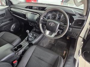 Toyota Hilux 2.4GD-6 Xtra cab Raider manual - Image 11