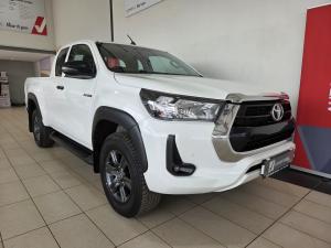 Toyota Hilux 2.4GD-6 Xtra cab Raider manual - Image 1