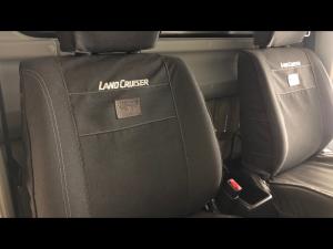 Toyota Land Cruiser 79 2.8GD-6 single cab auto - Image 20