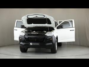 Isuzu D-Max 1.9TD double cab L 4x4 manual - Image 13