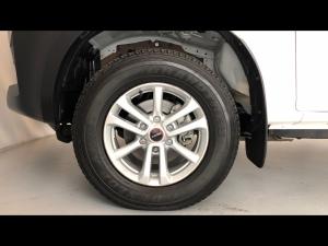 Isuzu D-Max 1.9TD double cab L 4x4 manual - Image 19