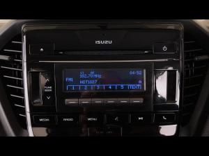 Isuzu D-Max 1.9TD double cab L 4x4 manual - Image 25