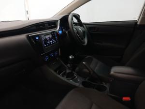 Toyota Corolla Quest 1.8 Plus manual - Image 7