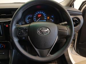 Toyota Corolla Quest 1.8 Plus manual - Image 8