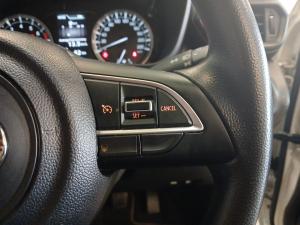 Toyota Urban Cruiser 1.5 XR manual - Image 10