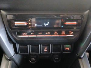 Toyota Urban Cruiser 1.5 XR manual - Image 16