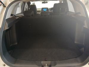 Toyota Urban Cruiser 1.5 XR manual - Image 19