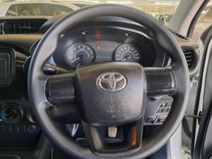 Toyota Hilux 2.0 VvtiP/U Single Cab - Image 8
