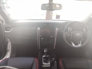 Toyota Fortuner 2.8GD-6 Raised Body automatic - Image 6
