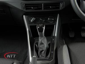 Volkswagen Polo 1.0 TSI Life - Image 18