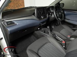 Toyota Starlet 1.5 Xi - Image 7