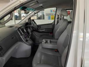 Hyundai H-1 2.5 Crdi A/T/ 2.5 Elite automatic - Image 11