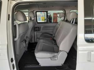 Hyundai H-1 2.5 Crdi A/T/ 2.5 Elite automatic - Image 12