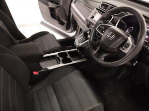 Honda CR-V 2.0 Comfort - Image 11