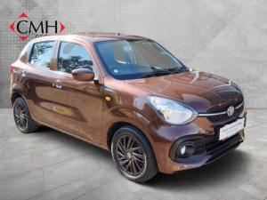 Toyota Vitz 1.0 XR manual - Image 1
