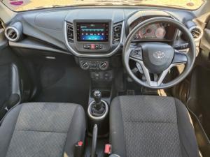 Toyota Vitz 1.0 XR manual - Image 5