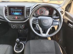 Toyota Vitz 1.0 XR manual - Image 6
