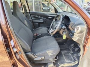 Toyota Vitz 1.0 XR manual - Image 7