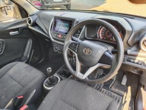 Toyota Vitz 1.0 XR manual - Image 8