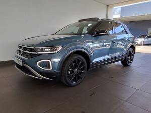 Volkswagen T-Roc 2.0TSI 4Motion R-Line - Image 3