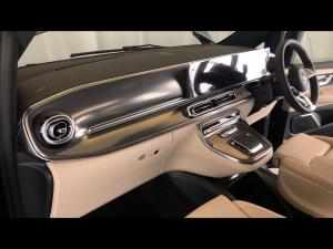Mercedes-Benz V-Class V300d Exclusive - Image 7