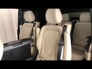 Mercedes-Benz V-Class V300d Exclusive - Image 21