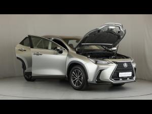 Lexus NX 250 EX - Image 14
