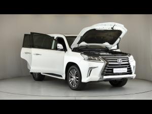 Lexus LX 5.7 V8 - Image 14