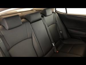 Lexus ES 250 EX - Image 20