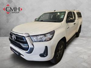 Toyota Hilux 2.4GD-6 Xtra cab Raider manual - Image 1