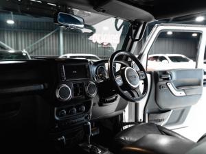 Jeep Wrangler 3.6L Rubicon - Image 24