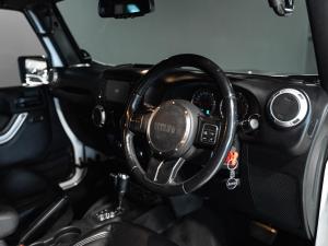 Jeep Wrangler 3.6L Rubicon - Image 27