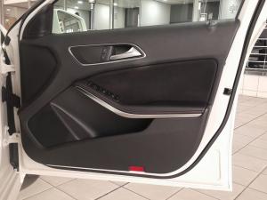 Mercedes-Benz A-Class A200 AMG Line auto - Image 9