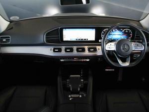 Mercedes-Benz GLE GLE400d 4Matic - Image 11