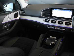 Mercedes-Benz GLE GLE300d 4Matic - Image 12