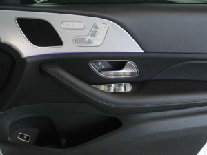 Mercedes-Benz GLE GLE300d 4Matic - Image 19