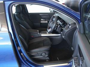 Mercedes-Benz GLA GLA200 Progressive - Image 11