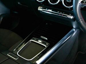 Mercedes-Benz GLA GLA200 Progressive - Image 16
