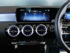 Mercedes-Benz CLA CLA200 Progressive - Image 12