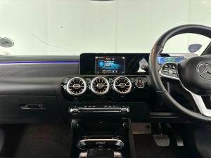 Mercedes-Benz A 200 automatic - Image 17