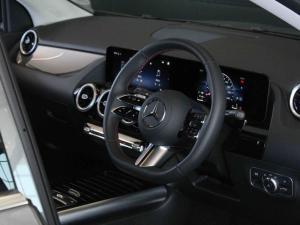 Mercedes-Benz GLA GLA200 Progressive - Image 10